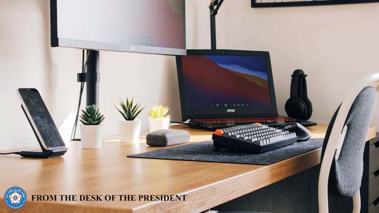 officedesk.jpg